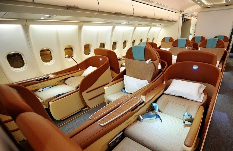 the-truth-behind-how-to-get-a-business-class-upgrade-world-of-wanderlust