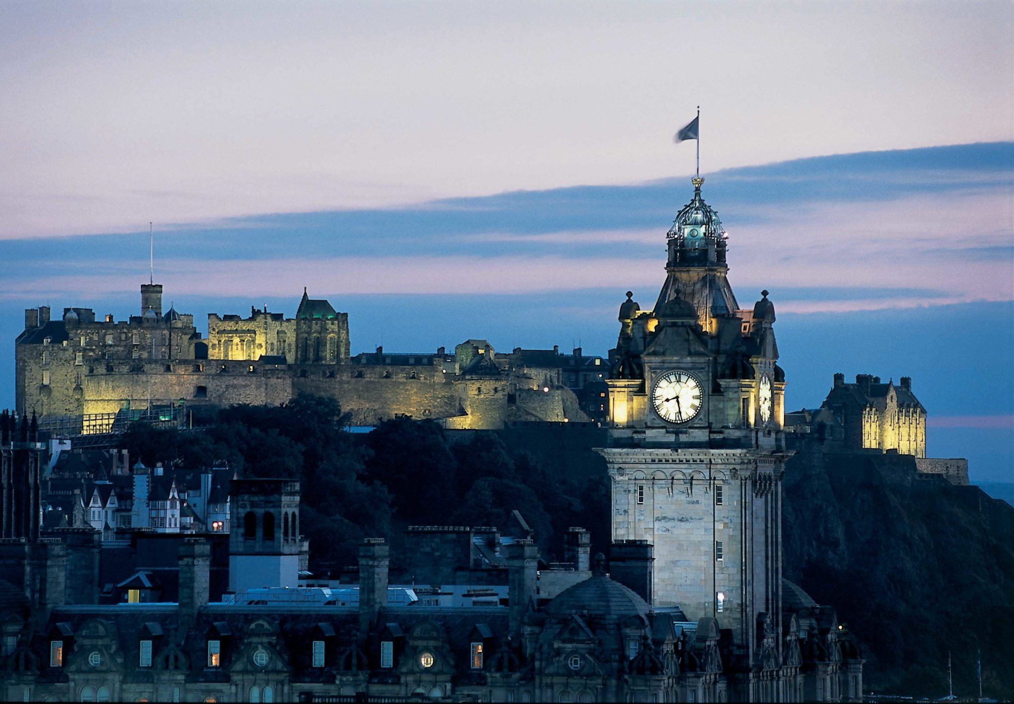 The-Balmoral-Edinburgh.-Image-by-R-Campbell-courtesy-of-Edinburgh-Lothians-Tourist-Board-831