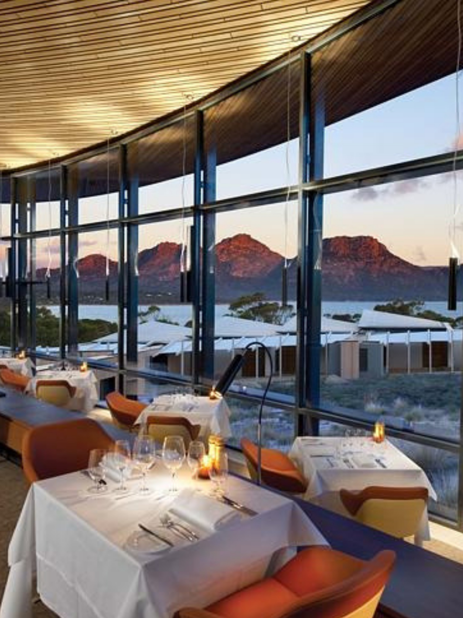 Checking in to the world's "Best Boutique Hotel" - Saffire Freycinet