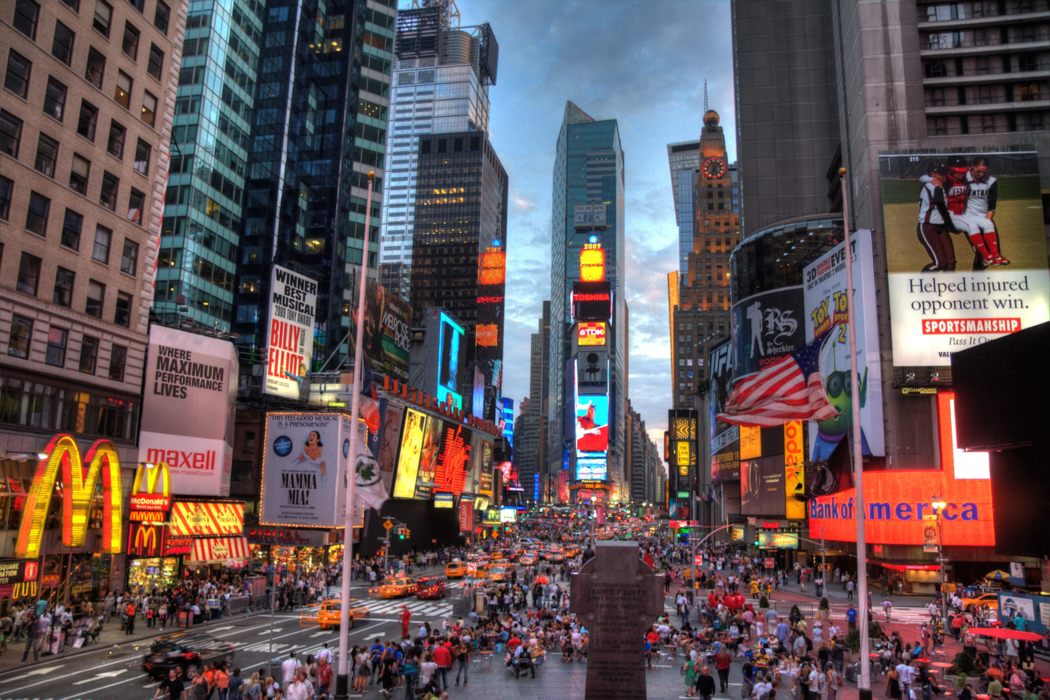 You Can T Go To New York And Not See These Must See New York Attractions World Of Wanderlust