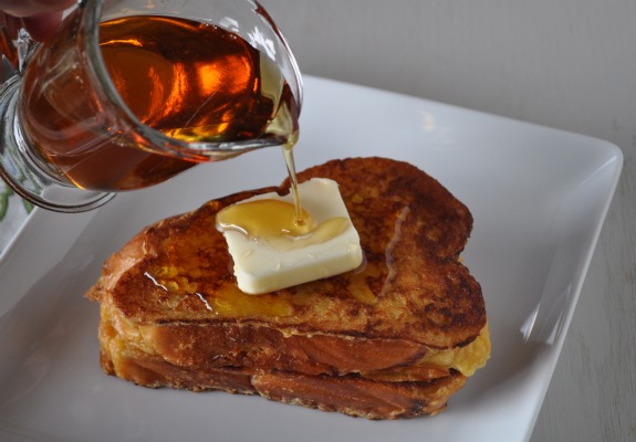 french-toast-with-warm-maple-syrup-mountain-mama-cooks-5