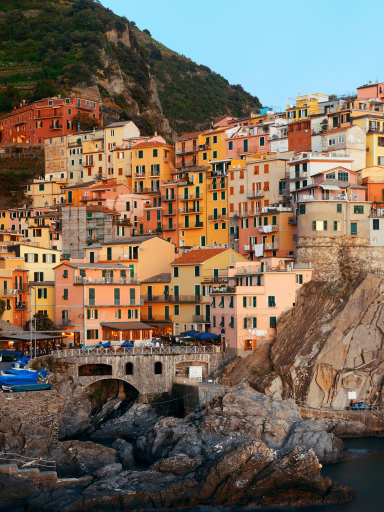 Cinque Terre Italy | WORLD OF WANDERLUST