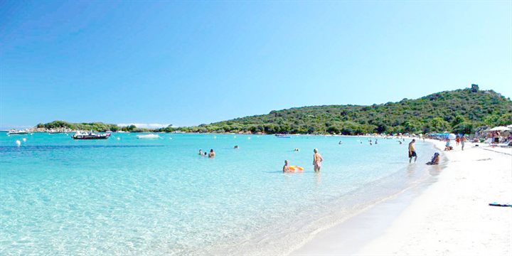 Playa de Córcega Pinarellu