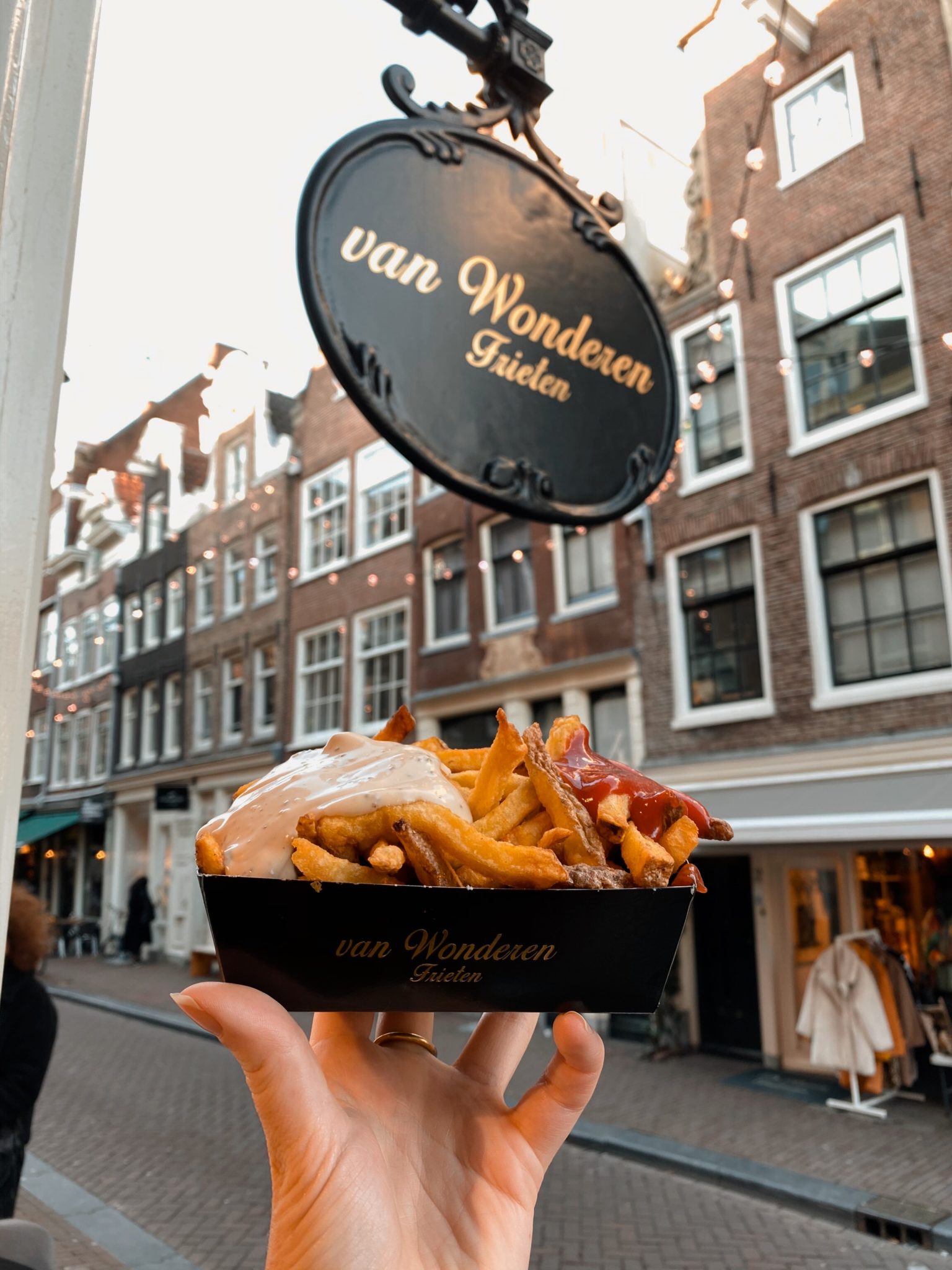 Frites Amsterdam de World of WanderlustFrites Amsterdam de World of Wanderlust