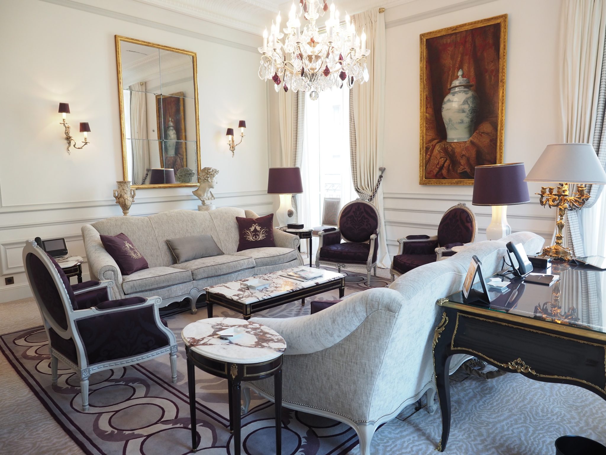 Step inside one of the best luxury hotels in Paris!