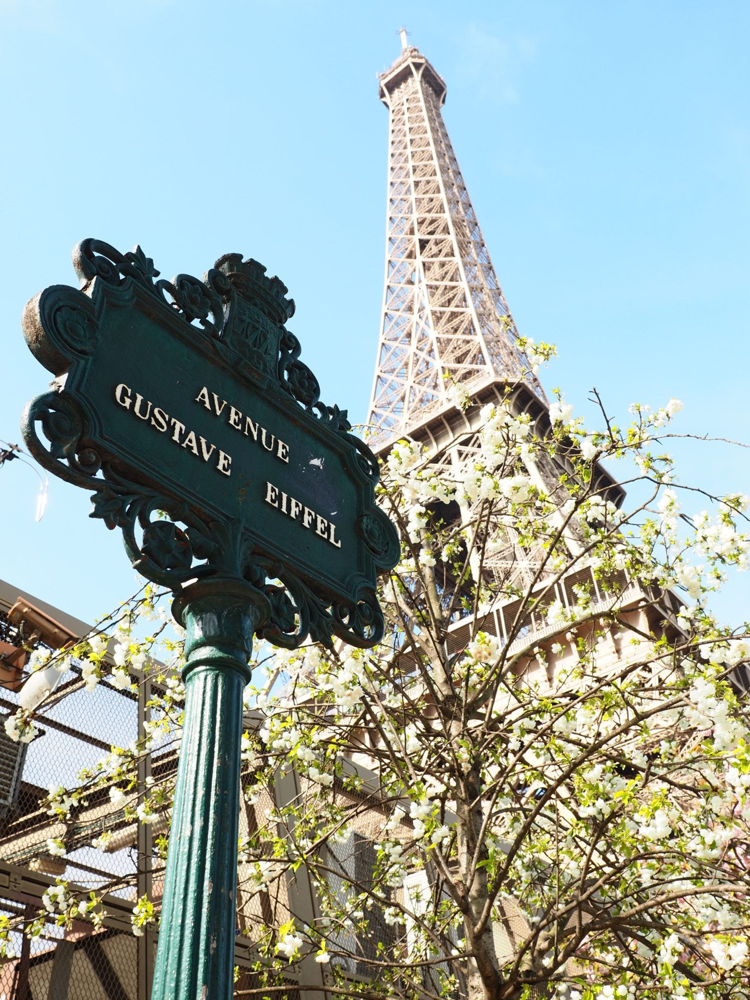 Common Mistakes: 10 Things Not to do in Paris - World of Wanderlust