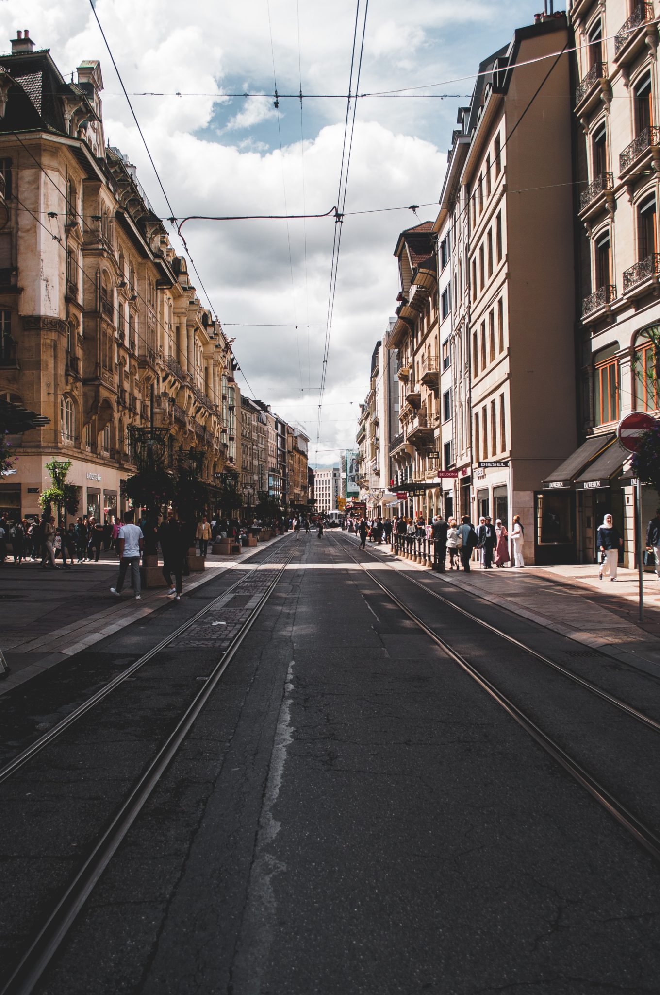 big tourist cities in switzerland