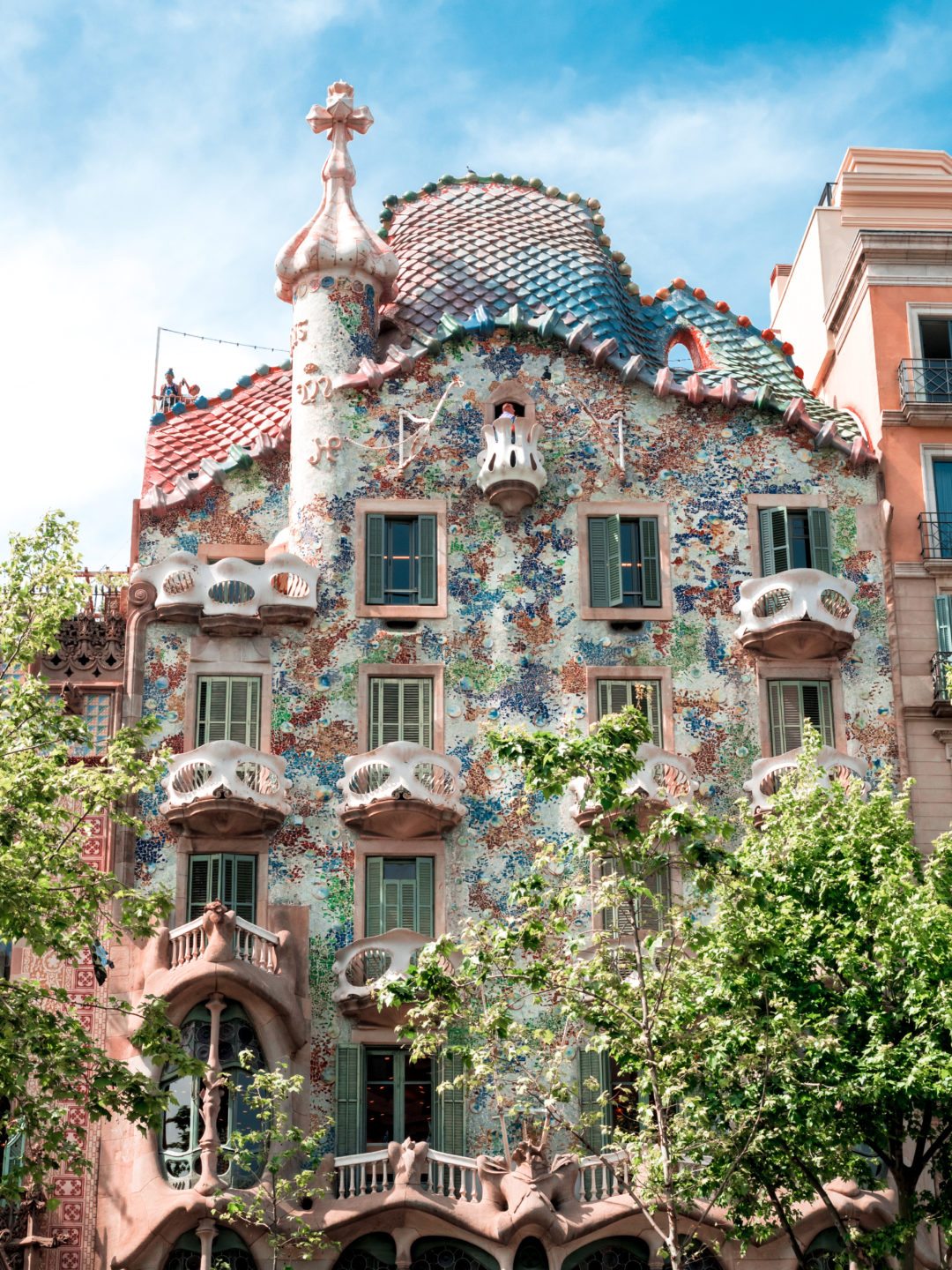 Barcelona Bucket List - World of Wanderlust