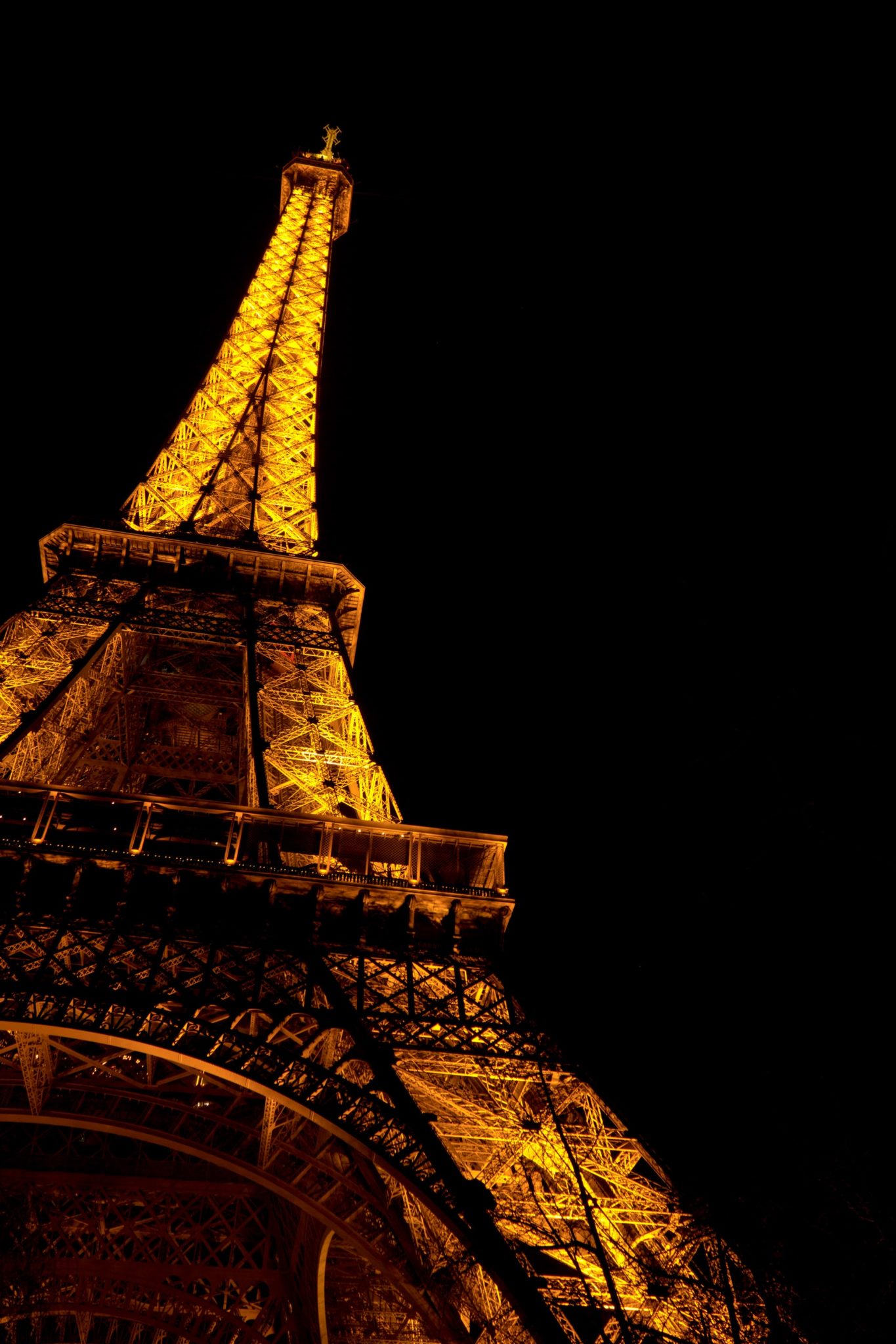 best places to visit paris at night