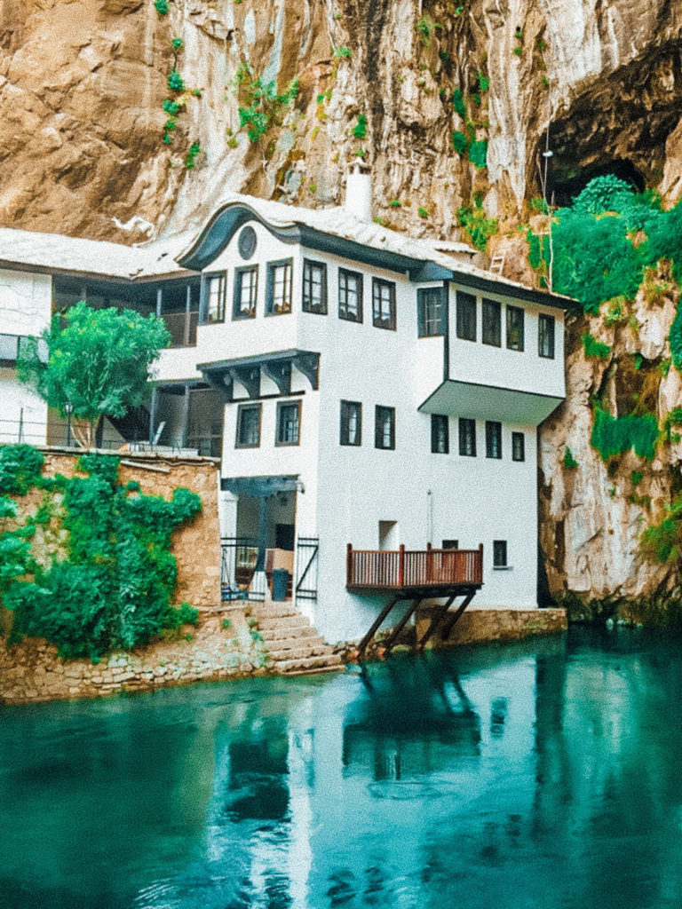 Mostar Bosnia | MUNDO DE WANDERLUST