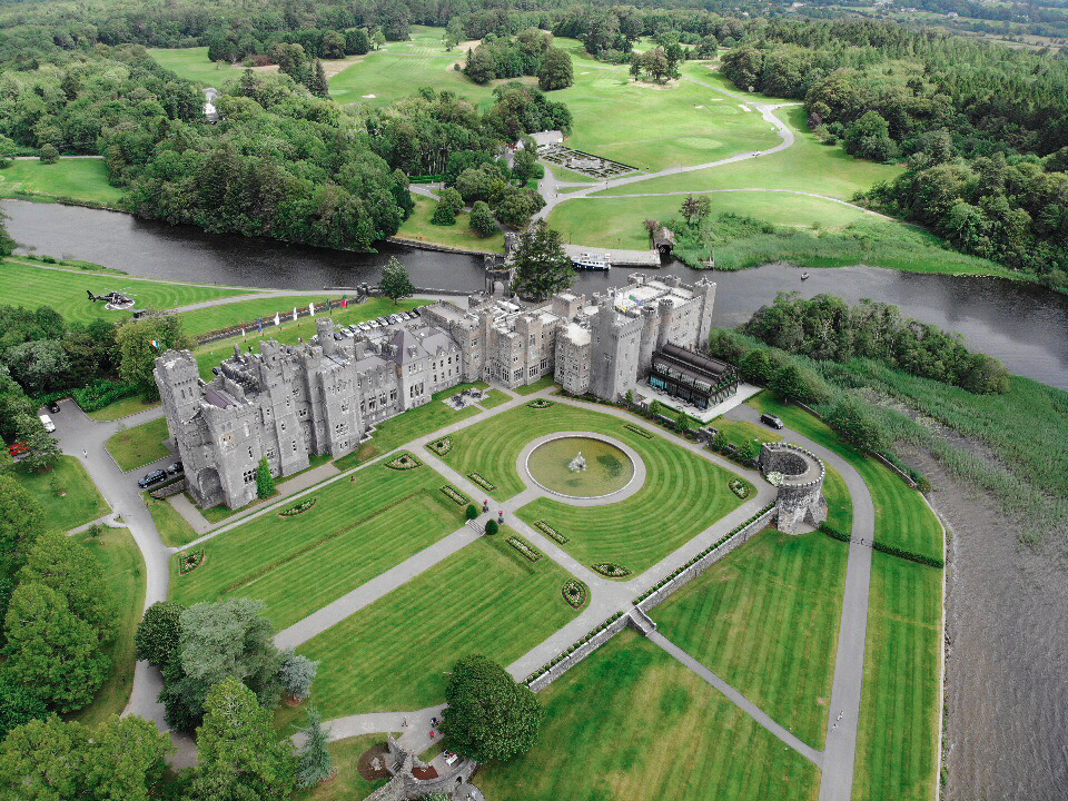 Castillo de Ashford Irlanda | MUNDO DE WANDERLUST