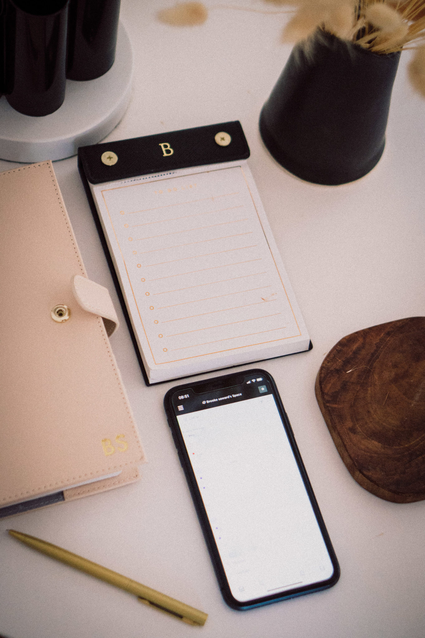 The 15 Best Productivity Apps (that will make you instantly more successful)