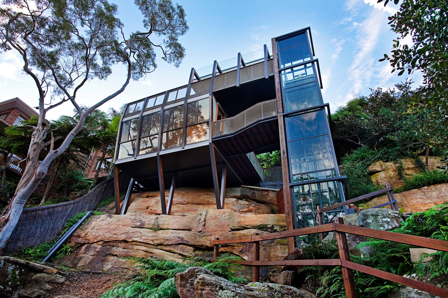 Treehouse near Sydney