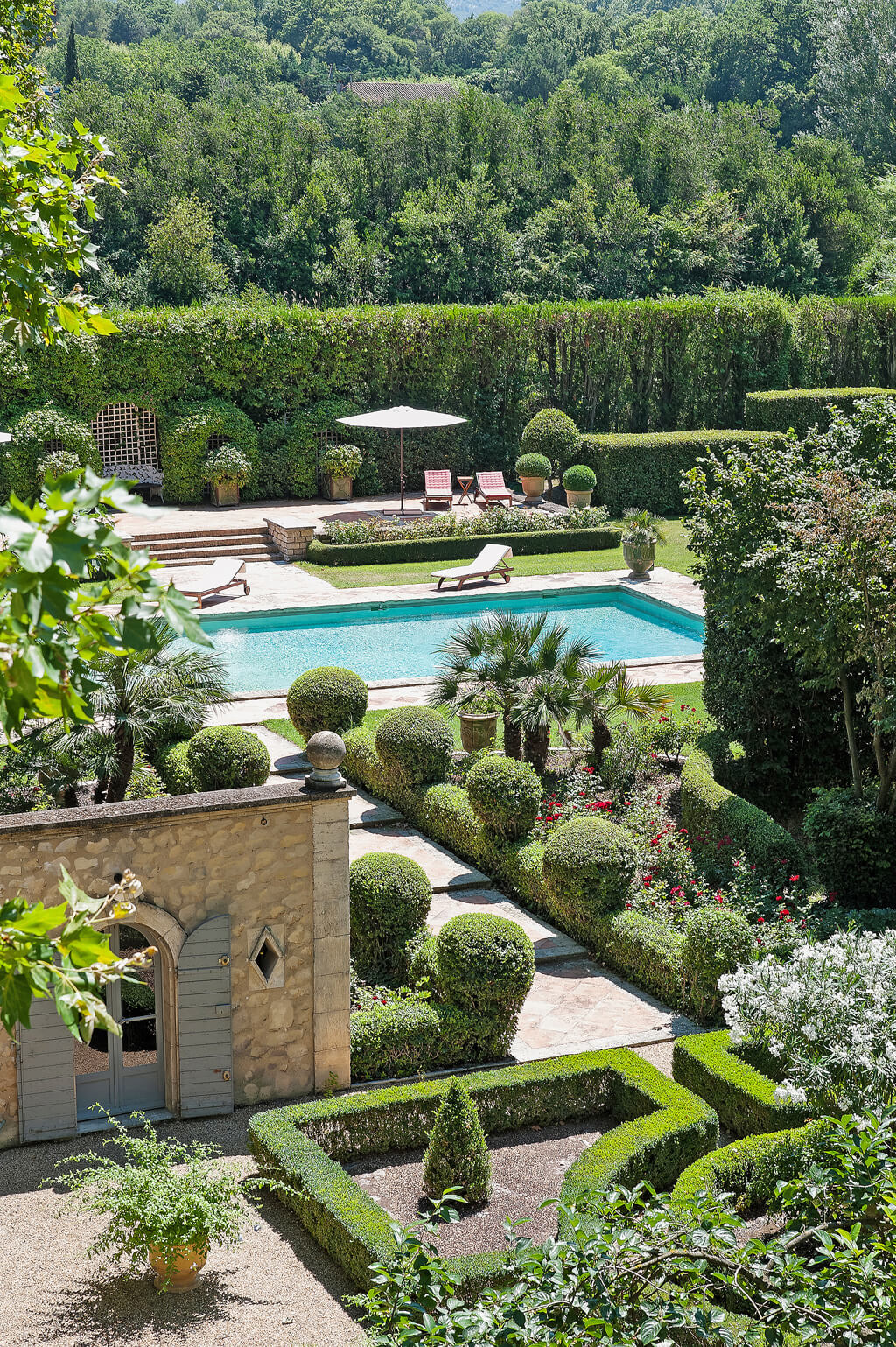 Your Ultimate Summer Guide to the South of France