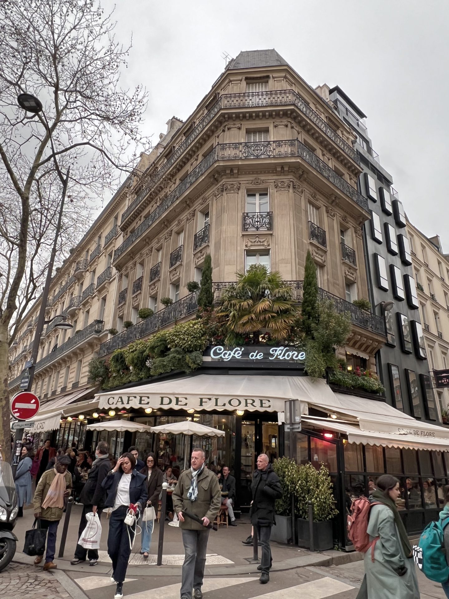 Paris France |  A WORLD OF Wandering Passion