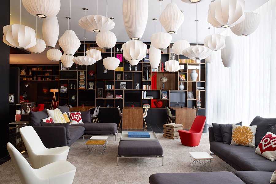 citizenm-london-solo-travel-hotels
