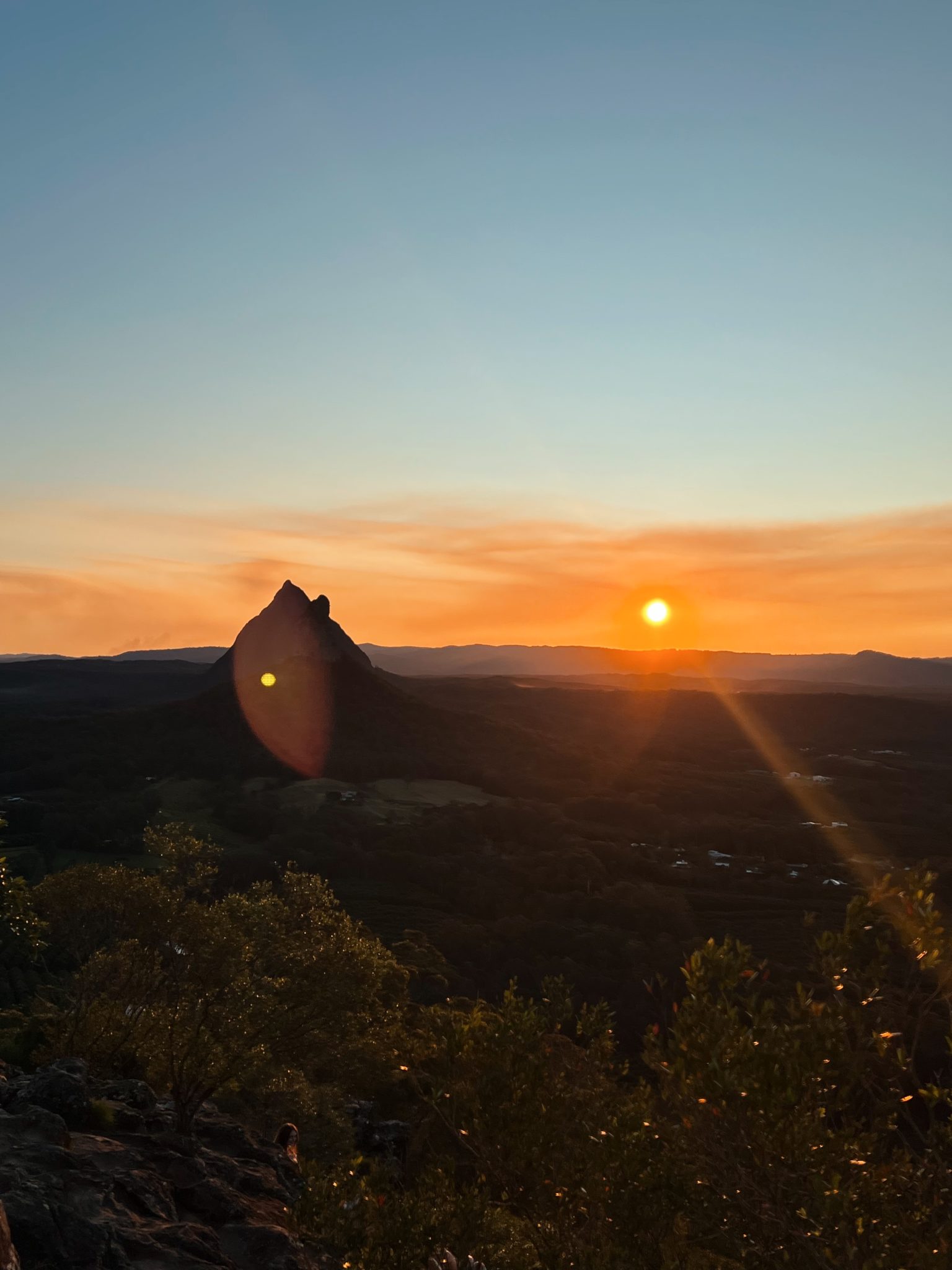 Glasshouse Mountains | Mount Ngungun